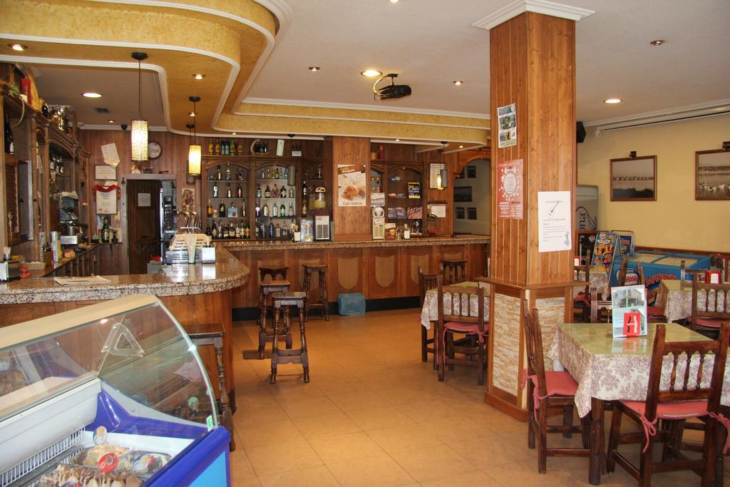 Hostal Касалегас Экстерьер фото